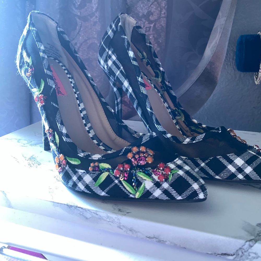 Betsey Johnson 7.5 plaid jeweled heels.
